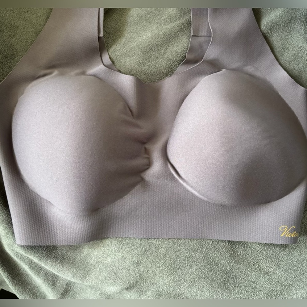 Victoria's Secret Light Purple Seamless Bra